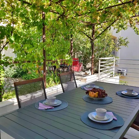 Juta Apartament Mimice