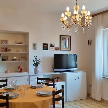 Lägenhet Juta Mimice